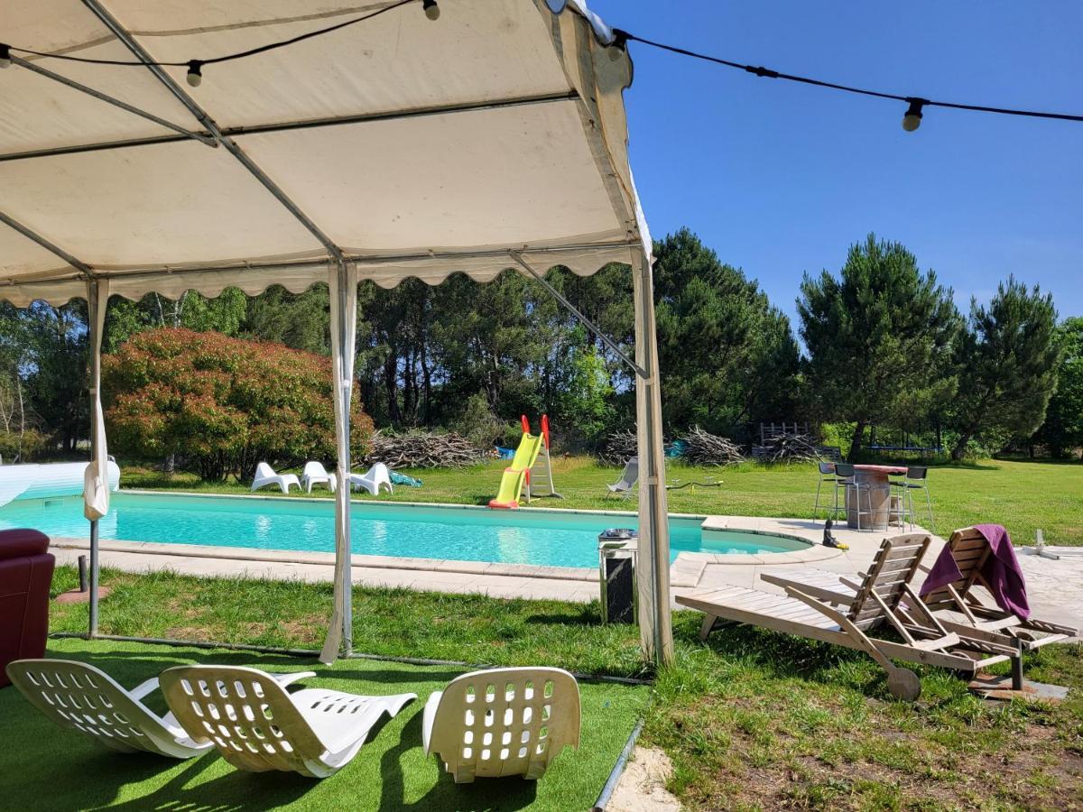 Domaine De La Sarrotte Bed & Breakfast Saugon Exterior photo