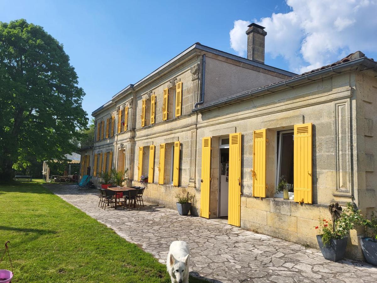 Domaine De La Sarrotte Bed & Breakfast Saugon Exterior photo